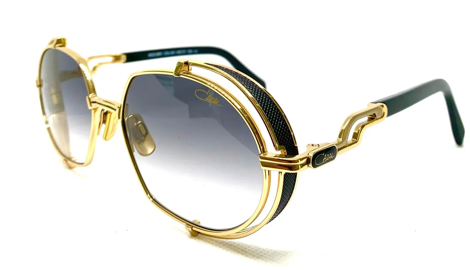 cazal-9507-001-occhiali-da-sole-savarese-ottica_2.webp